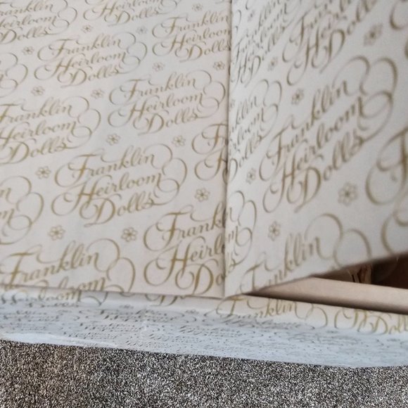 NIB Franklin Heirloom Dolls Dorothy Wizard of Oz with Toto Ruby Red Shoes Basket - Picture 10 of 11